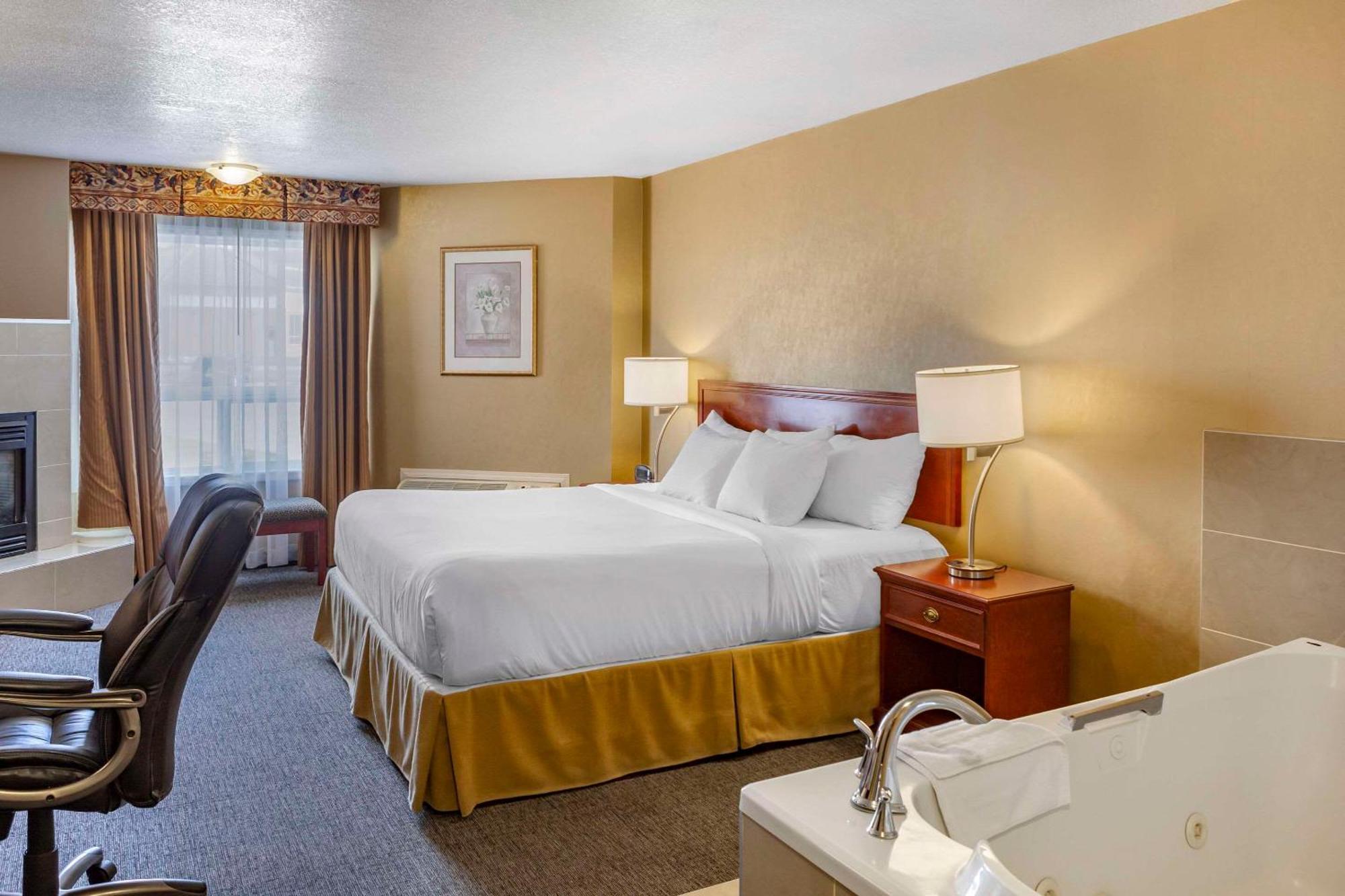 Quality Inn & Suites Edmonton International Airport Leduc Εξωτερικό φωτογραφία