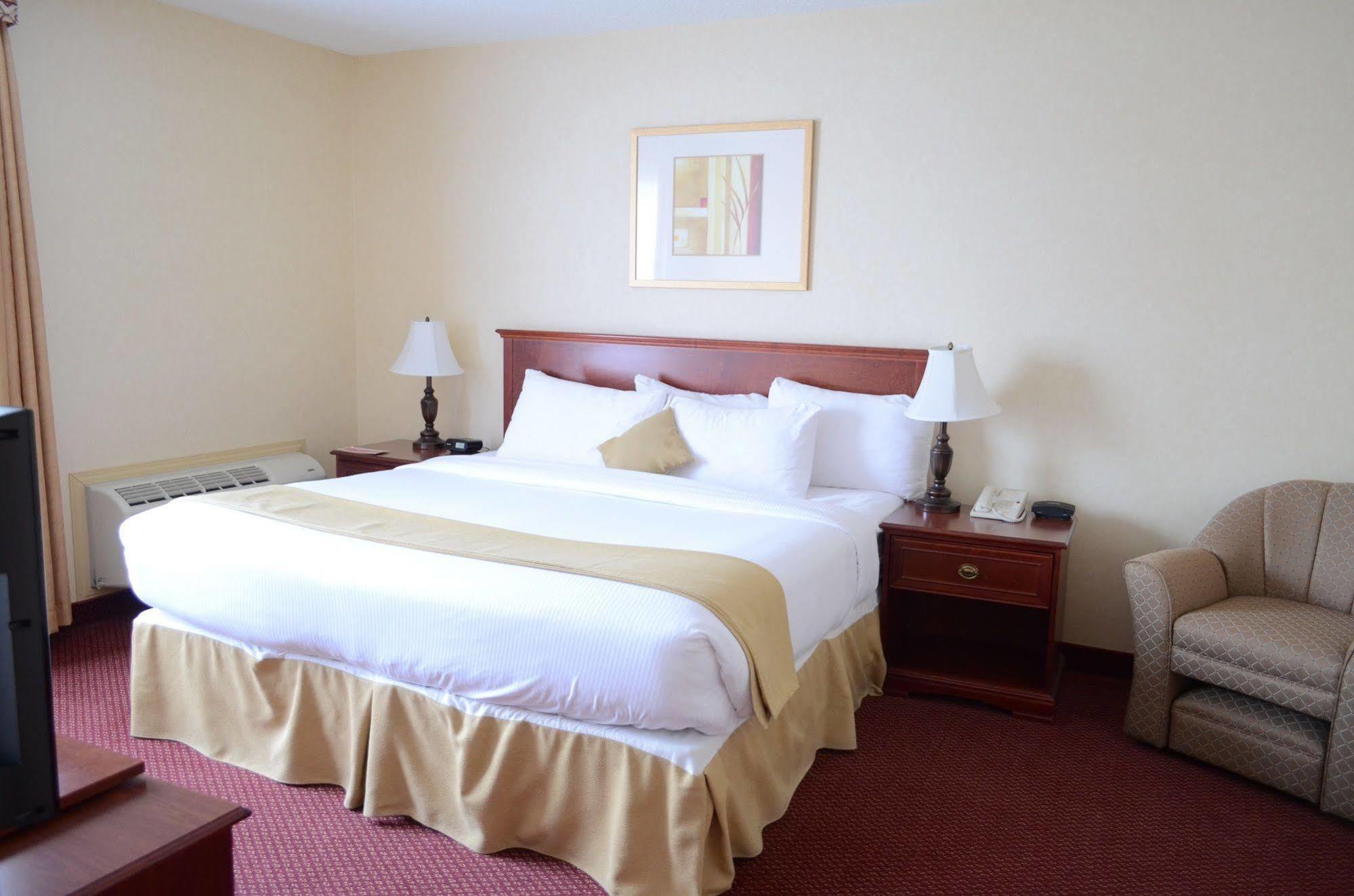 Quality Inn & Suites Edmonton International Airport Leduc Εξωτερικό φωτογραφία